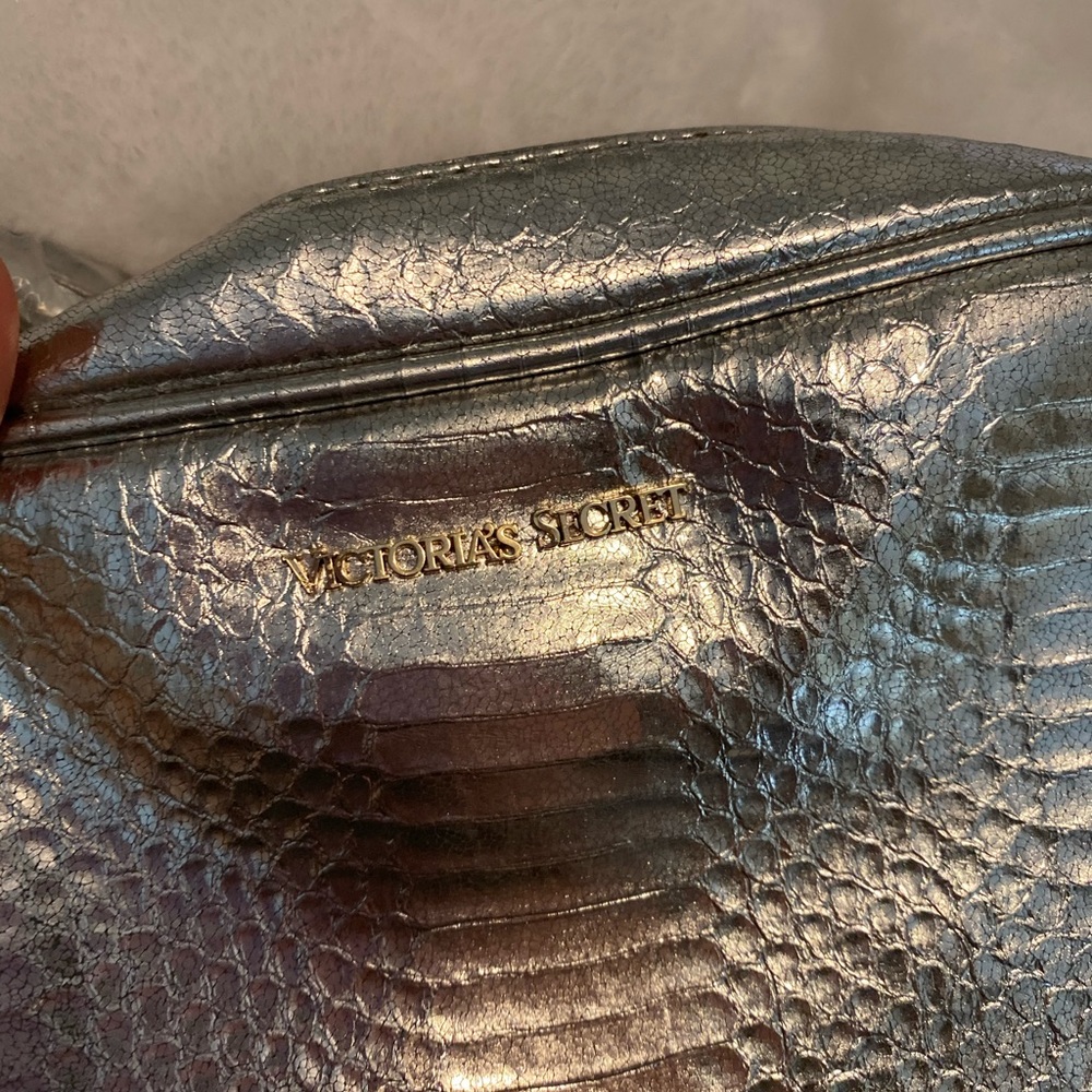 Victoria’s Secret Purse- NWT - Picture 7 of 8
